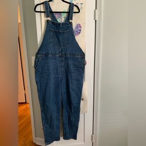 Old Navy Women’s size 20 denim overalls